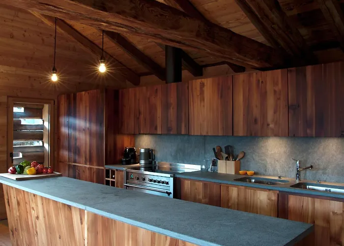 Montagne Alternative Resort 4*