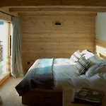 Montagne Alternative Semesteranläggning (resort) 4*