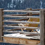 Montagne Alternative Semesteranläggning (resort) Orsières