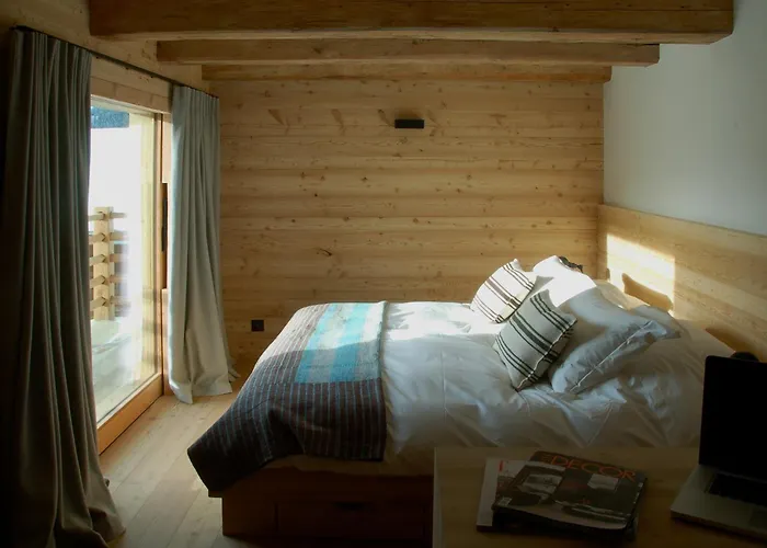 Montagne Alternative Resort 4*